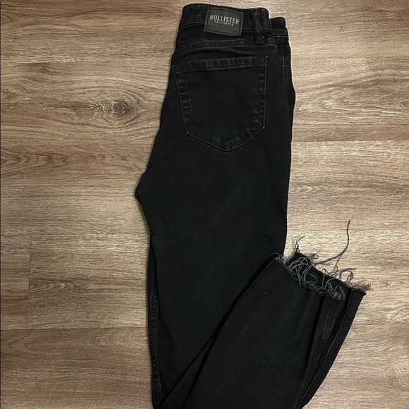 Hollister Denim - Hollister Dark Charcoal Skinny Jeans